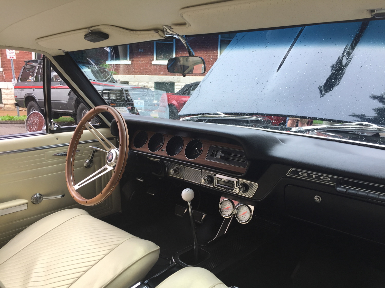 1965 Pontiac GTO interior